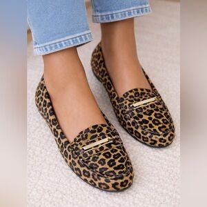 Vionic Leopard Pattern Flats